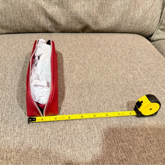 💄 Bally Makeup Travel Bag with Gift Box (Burgundy) - Picture 7 of 9